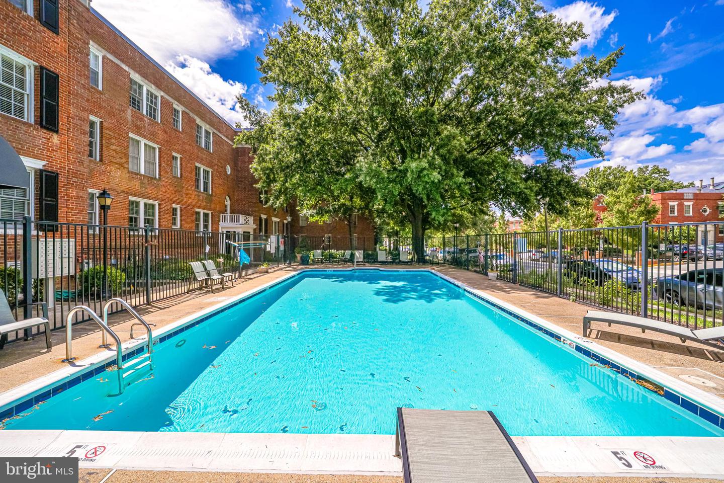 612 BASHFORD LN #1221, ALEXANDRIA, Virginia 22314, 1 Bedroom Bedrooms, ,1 BathroomBathrooms,Residential,For sale,612 BASHFORD LN #1221,VAAX2044066 MLS # VAAX2044066