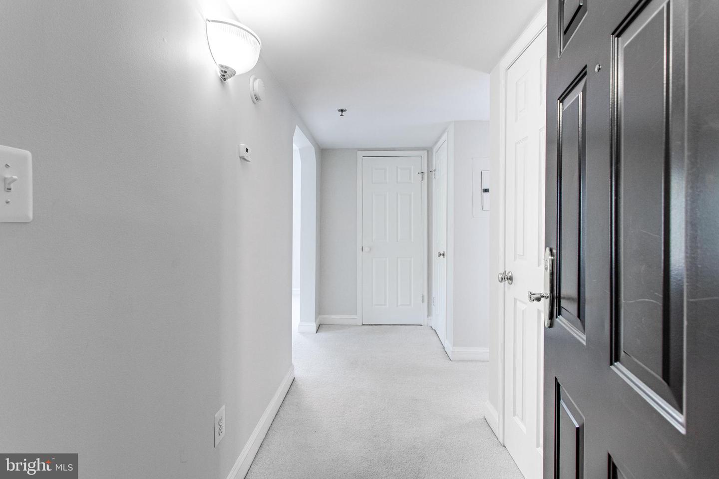 612 BASHFORD LN #1221, ALEXANDRIA, Virginia 22314, 1 Bedroom Bedrooms, ,1 BathroomBathrooms,Residential,For sale,612 BASHFORD LN #1221,VAAX2044066 MLS # VAAX2044066