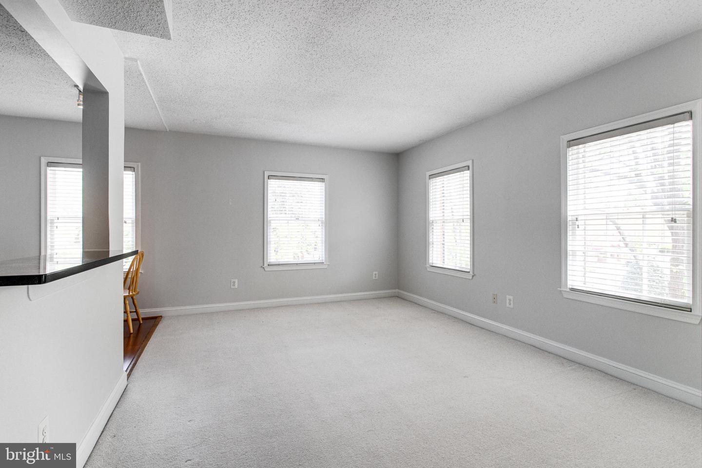 612 BASHFORD LN #1221, ALEXANDRIA, Virginia 22314, 1 Bedroom Bedrooms, ,1 BathroomBathrooms,Residential,For sale,612 BASHFORD LN #1221,VAAX2044066 MLS # VAAX2044066