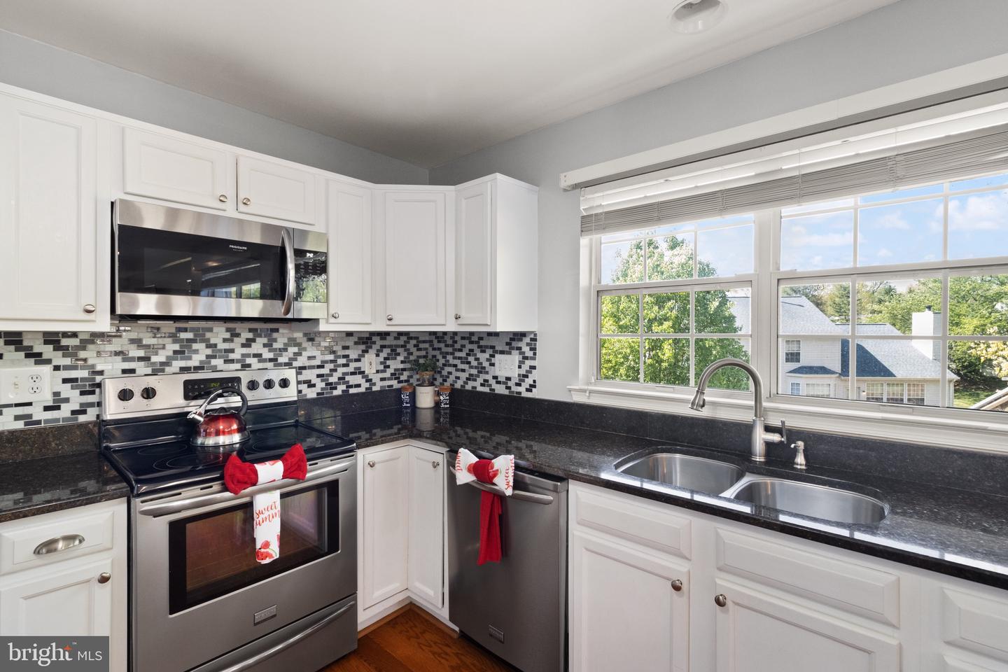 18846 BEATEN PATH CT, TRIANGLE, Virginia 22172, 4 Bedrooms Bedrooms, ,2 BathroomsBathrooms,Residential,For sale,18846 BEATEN PATH CT,VAPW2091776 MLS # VAPW2091776