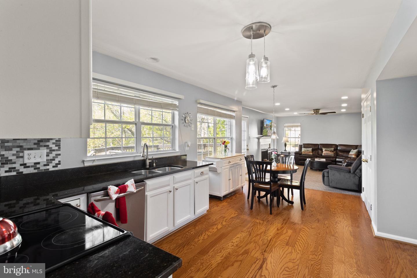18846 BEATEN PATH CT, TRIANGLE, Virginia 22172, 4 Bedrooms Bedrooms, ,2 BathroomsBathrooms,Residential,For sale,18846 BEATEN PATH CT,VAPW2091776 MLS # VAPW2091776