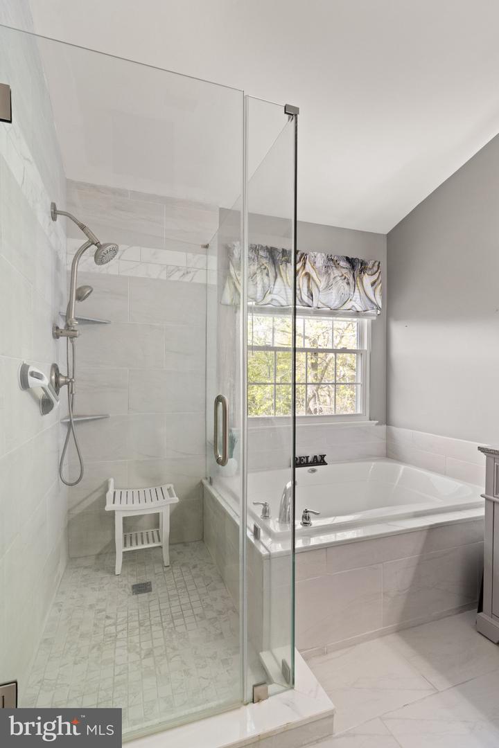 18846 BEATEN PATH CT, TRIANGLE, Virginia 22172, 4 Bedrooms Bedrooms, ,2 BathroomsBathrooms,Residential,For sale,18846 BEATEN PATH CT,VAPW2091776 MLS # VAPW2091776