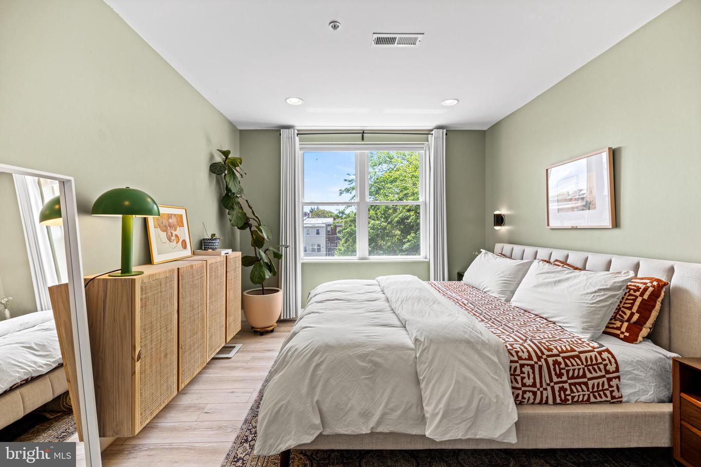 906 GALLATIN ST NW #403, WASHINGTON, District Of Columbia 20011, 2 Bedrooms Bedrooms, ,2 BathroomsBathrooms,Residential,For sale,906 GALLATIN ST NW #403,DCDC2195186 MLS # DCDC2195186