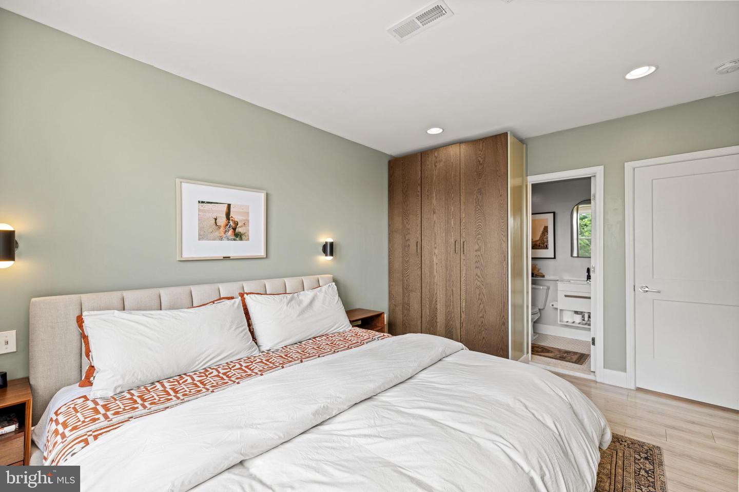 906 GALLATIN ST NW #403, WASHINGTON, District Of Columbia 20011, 2 Bedrooms Bedrooms, ,2 BathroomsBathrooms,Residential,For sale,906 GALLATIN ST NW #403,DCDC2195186 MLS # DCDC2195186