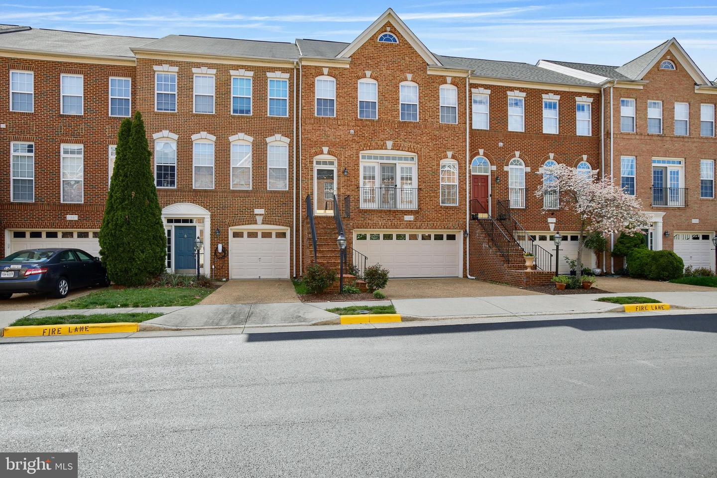 21893 HAWKSBURY TER, BROADLANDS, Virginia 20148, 3 Bedrooms Bedrooms, ,3 BathroomsBathrooms,Residential,For sale,21893 HAWKSBURY TER,VALO2093728 MLS # VALO2093728