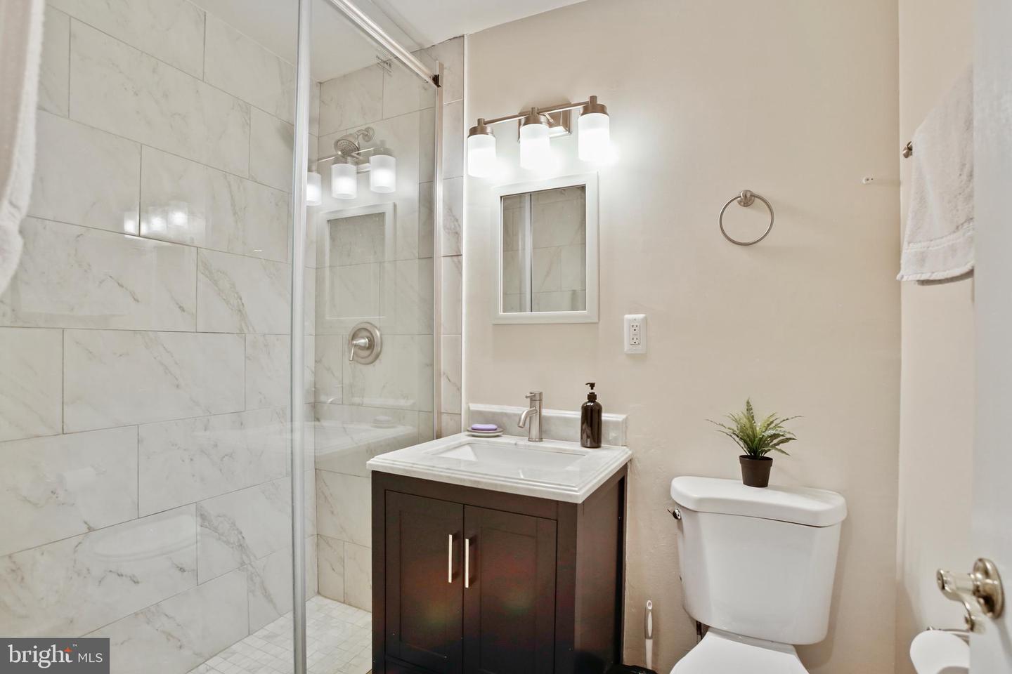 21893 HAWKSBURY TER, BROADLANDS, Virginia 20148, 3 Bedrooms Bedrooms, ,3 BathroomsBathrooms,Residential,For sale,21893 HAWKSBURY TER,VALO2093728 MLS # VALO2093728