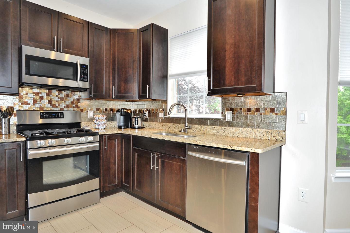 6356 DEMME PL, SPRINGFIELD, Virginia 22150, 3 Bedrooms Bedrooms, ,2 BathroomsBathrooms,Residential,For sale,6356 DEMME PL,VAFX2233686 MLS # VAFX2233686