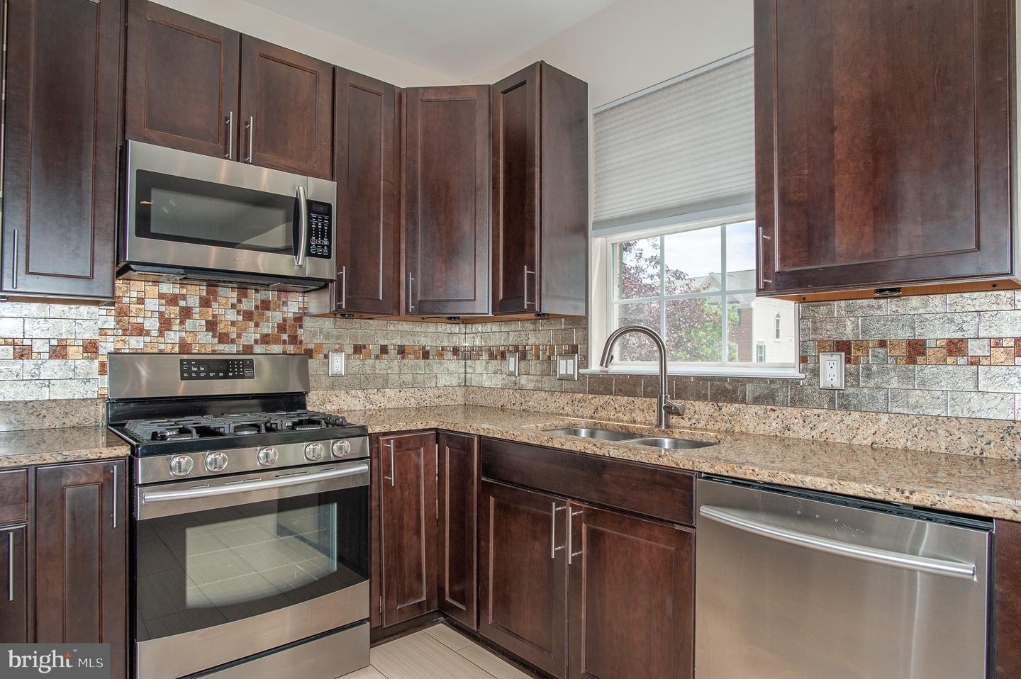 6356 DEMME PL, SPRINGFIELD, Virginia 22150, 3 Bedrooms Bedrooms, ,2 BathroomsBathrooms,Residential,For sale,6356 DEMME PL,VAFX2233686 MLS # VAFX2233686