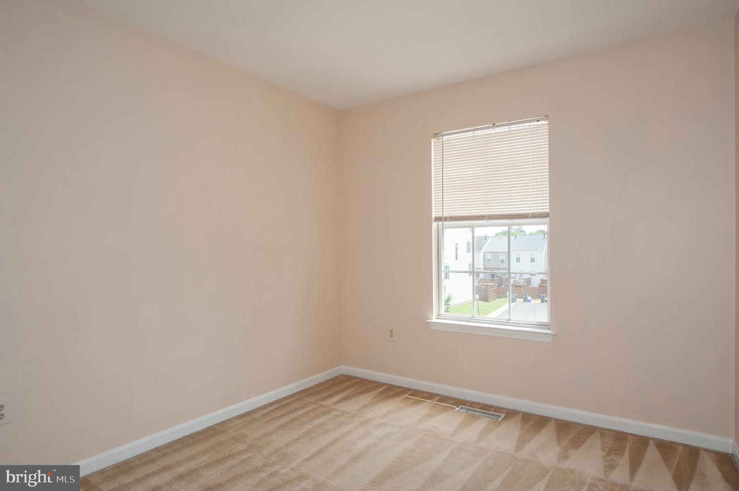 6356 DEMME PL, SPRINGFIELD, Virginia 22150, 3 Bedrooms Bedrooms, ,2 BathroomsBathrooms,Residential,For sale,6356 DEMME PL,VAFX2233686 MLS # VAFX2233686