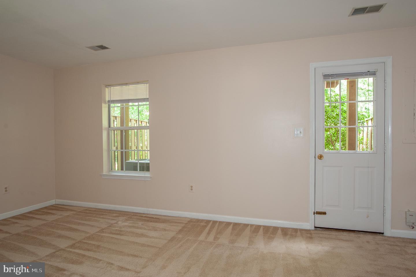 6356 DEMME PL, SPRINGFIELD, Virginia 22150, 3 Bedrooms Bedrooms, ,2 BathroomsBathrooms,Residential,For sale,6356 DEMME PL,VAFX2233686 MLS # VAFX2233686