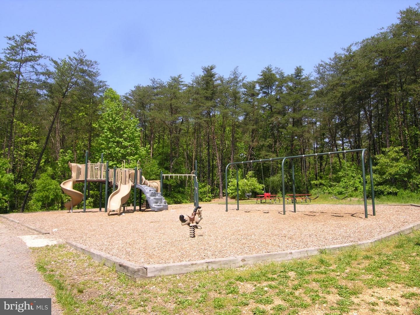 6356 DEMME PL, SPRINGFIELD, Virginia 22150, 3 Bedrooms Bedrooms, ,2 BathroomsBathrooms,Residential,For sale,6356 DEMME PL,VAFX2233686 MLS # VAFX2233686