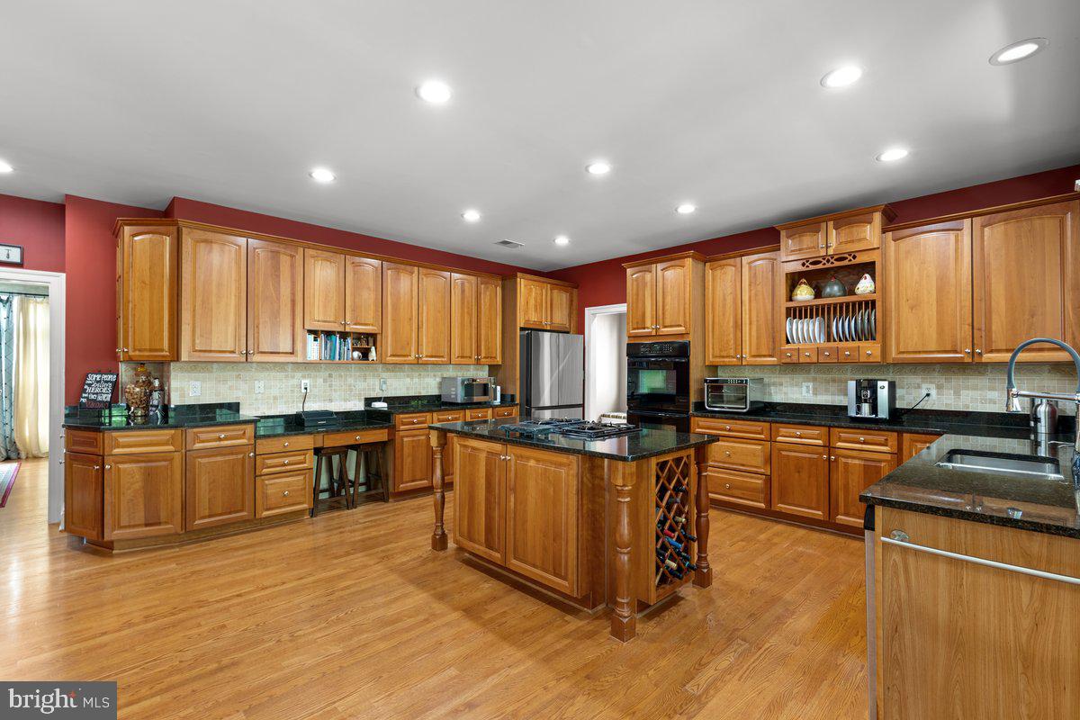 14381 BROADWINGED DR, GAINESVILLE, Virginia 20155, 4 Bedrooms Bedrooms, ,3 BathroomsBathrooms,Residential,For sale,14381 BROADWINGED DR,VAPW2091906 MLS # VAPW2091906