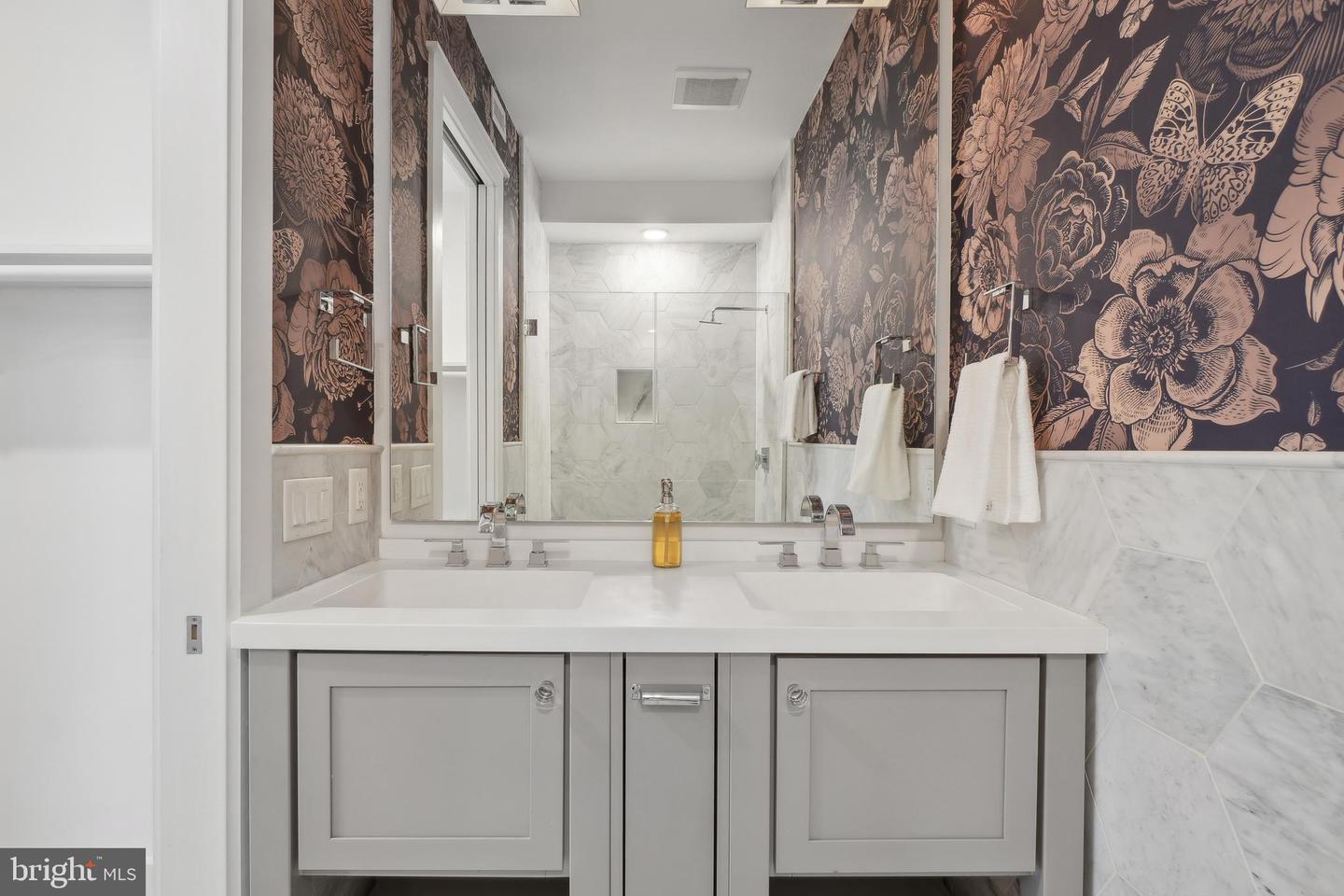 1831 5TH ST NW, WASHINGTON, District Of Columbia 20001, 4 Bedrooms Bedrooms, ,4 BathroomsBathrooms,Residential,For sale,1831 5TH ST NW,DCDC2195376 MLS # DCDC2195376