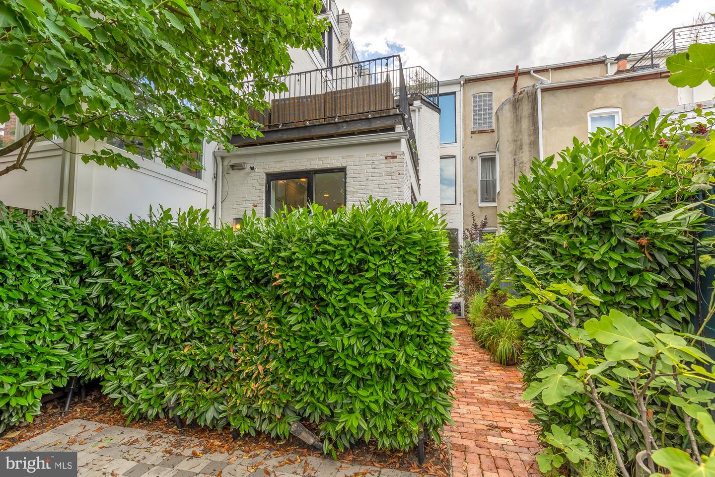 1831 5TH ST NW, WASHINGTON, District Of Columbia 20001, 4 Bedrooms Bedrooms, ,4 BathroomsBathrooms,Residential,For sale,1831 5TH ST NW,DCDC2195376 MLS # DCDC2195376