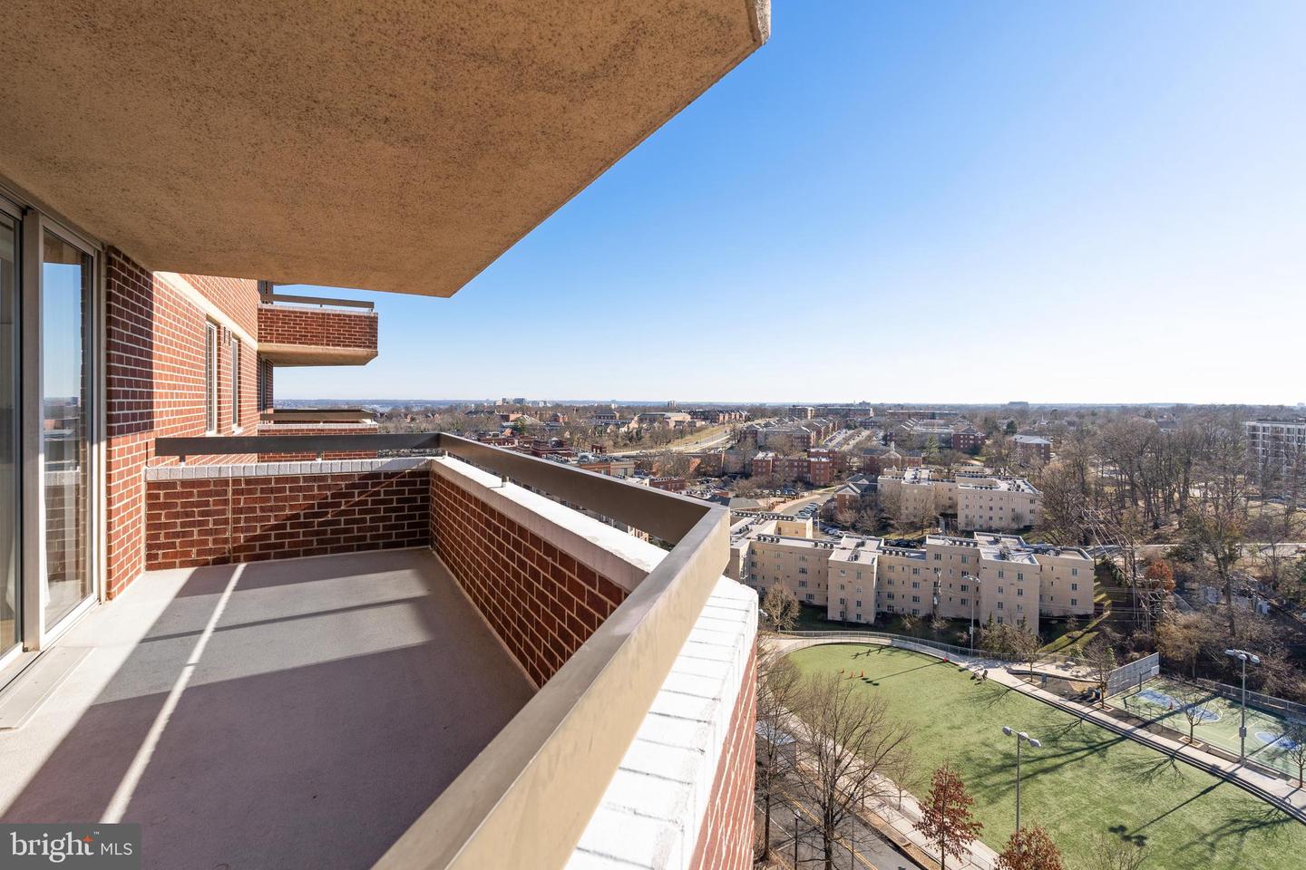 1276 N WAYNE ST #1030, ARLINGTON, Virginia 22201, 2 Bedrooms Bedrooms, ,2 BathroomsBathrooms,Residential,For sale,1276 N WAYNE ST #1030,VAAR2055996 MLS # VAAR2055996
