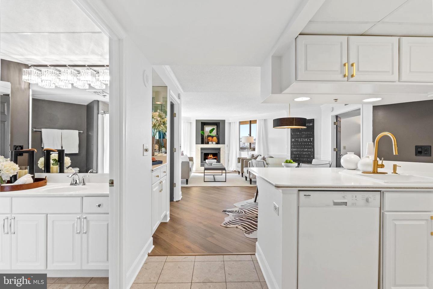 1276 N WAYNE ST #1030, ARLINGTON, Virginia 22201, 2 Bedrooms Bedrooms, ,2 BathroomsBathrooms,Residential,For sale,1276 N WAYNE ST #1030,VAAR2055996 MLS # VAAR2055996