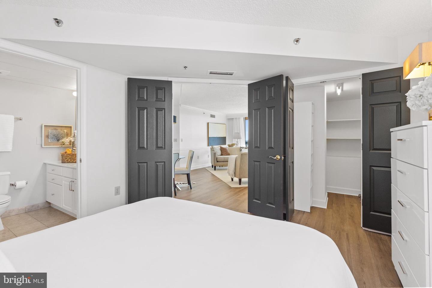 1276 N WAYNE ST #1030, ARLINGTON, Virginia 22201, 2 Bedrooms Bedrooms, ,2 BathroomsBathrooms,Residential,For sale,1276 N WAYNE ST #1030,VAAR2055996 MLS # VAAR2055996