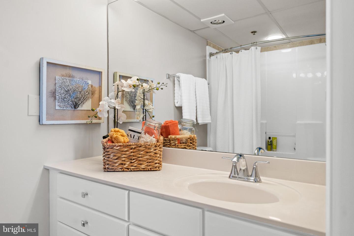 1276 N WAYNE ST #1030, ARLINGTON, Virginia 22201, 2 Bedrooms Bedrooms, ,2 BathroomsBathrooms,Residential,For sale,1276 N WAYNE ST #1030,VAAR2055996 MLS # VAAR2055996