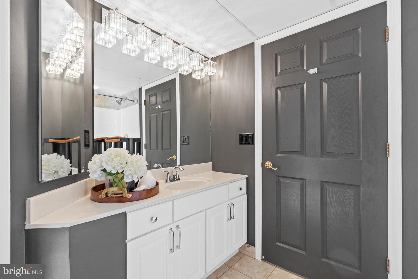 1276 N WAYNE ST #1030, ARLINGTON, Virginia 22201, 2 Bedrooms Bedrooms, ,2 BathroomsBathrooms,Residential,For sale,1276 N WAYNE ST #1030,VAAR2055996 MLS # VAAR2055996