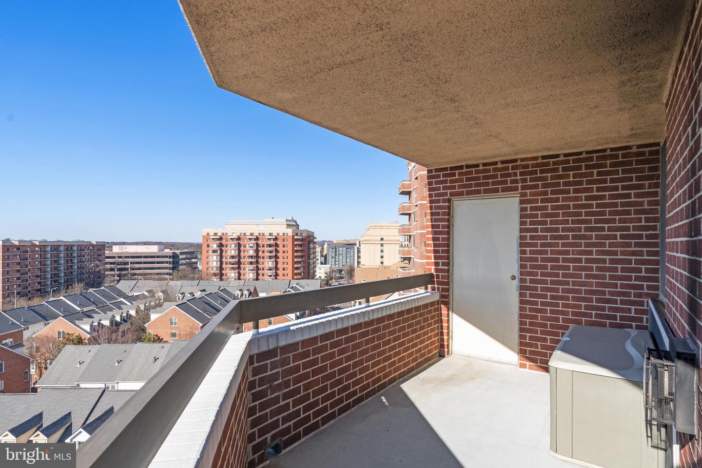 1276 N WAYNE ST #1030, ARLINGTON, Virginia 22201, 2 Bedrooms Bedrooms, ,2 BathroomsBathrooms,Residential,For sale,1276 N WAYNE ST #1030,VAAR2055996 MLS # VAAR2055996