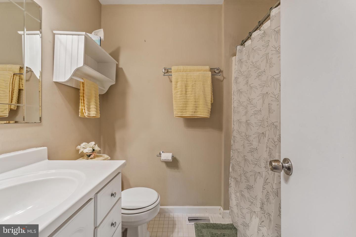 1912 LAKEVIEW PKWY, LOCUST GROVE, Virginia 22508, 3 Bedrooms Bedrooms, ,2 BathroomsBathrooms,Residential,For sale,1912 LAKEVIEW PKWY,VAOR2009406 MLS # VAOR2009406
