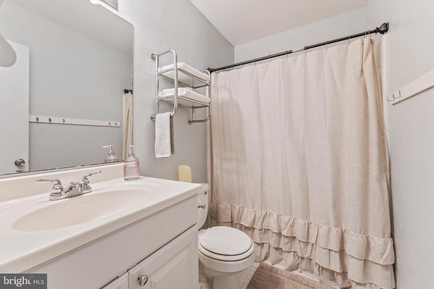 1912 LAKEVIEW PKWY, LOCUST GROVE, Virginia 22508, 3 Bedrooms Bedrooms, ,2 BathroomsBathrooms,Residential,For sale,1912 LAKEVIEW PKWY,VAOR2009406 MLS # VAOR2009406