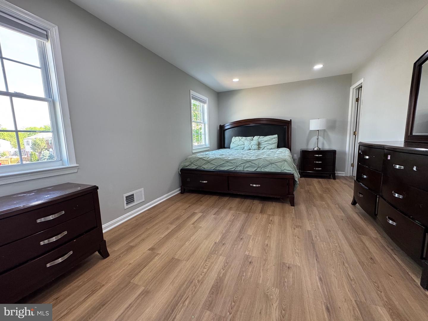 7914 SHARPSBURG CT, MANASSAS, Virginia 20109, 3 Bedrooms Bedrooms, ,2 BathroomsBathrooms,Residential,For sale,7914 SHARPSBURG CT,VAPW2092122 MLS # VAPW2092122