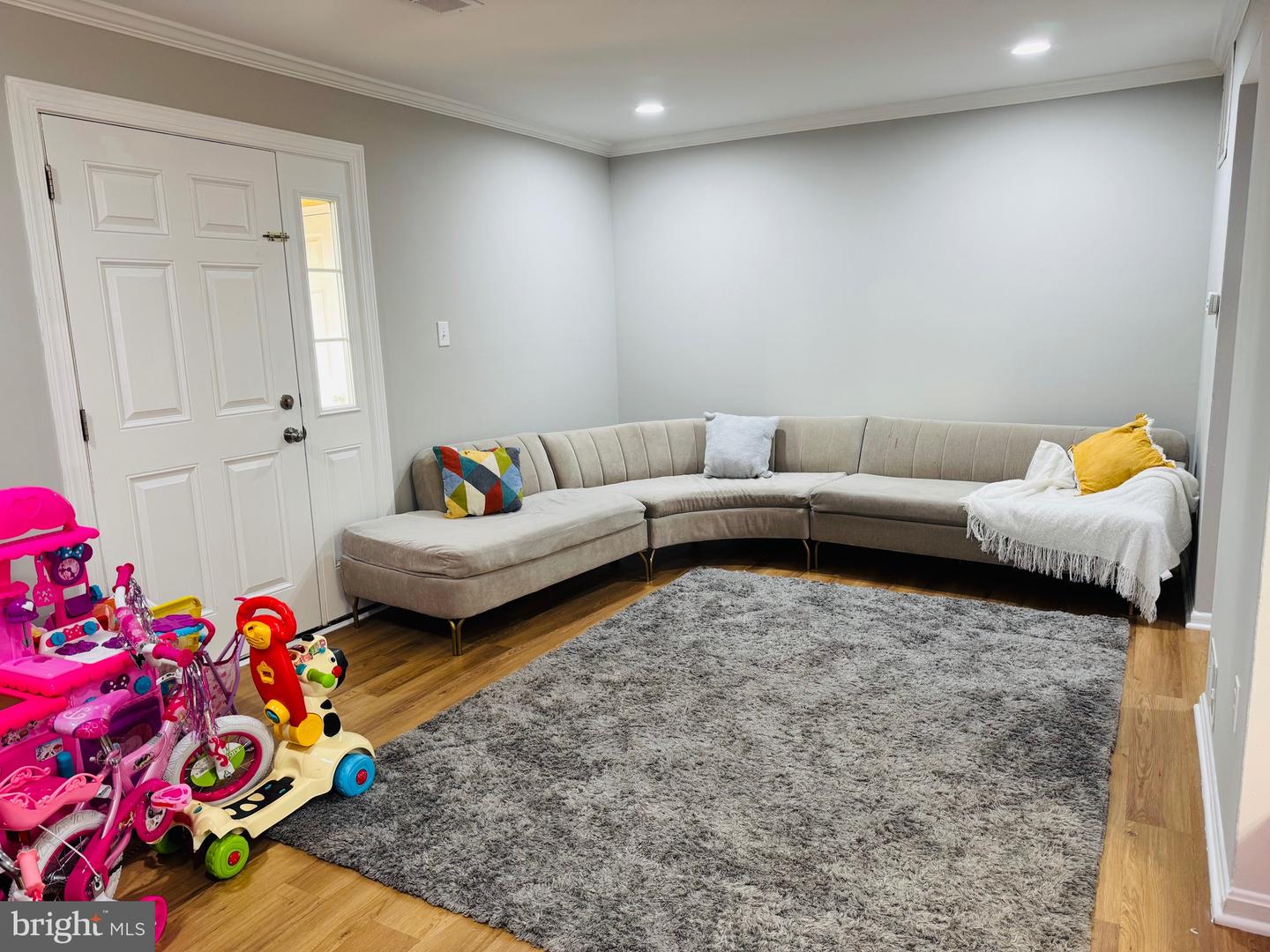 7914 SHARPSBURG CT, MANASSAS, Virginia 20109, 3 Bedrooms Bedrooms, ,2 BathroomsBathrooms,Residential,For sale,7914 SHARPSBURG CT,VAPW2092122 MLS # VAPW2092122