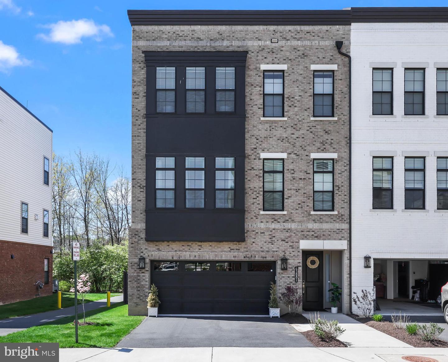 43881 HANES HALL TER, ASHBURN, Virginia 20147, 3 Bedrooms Bedrooms, ,3 BathroomsBathrooms,Residential,For sale,43881 HANES HALL TER,VALO2093854 MLS # VALO2093854