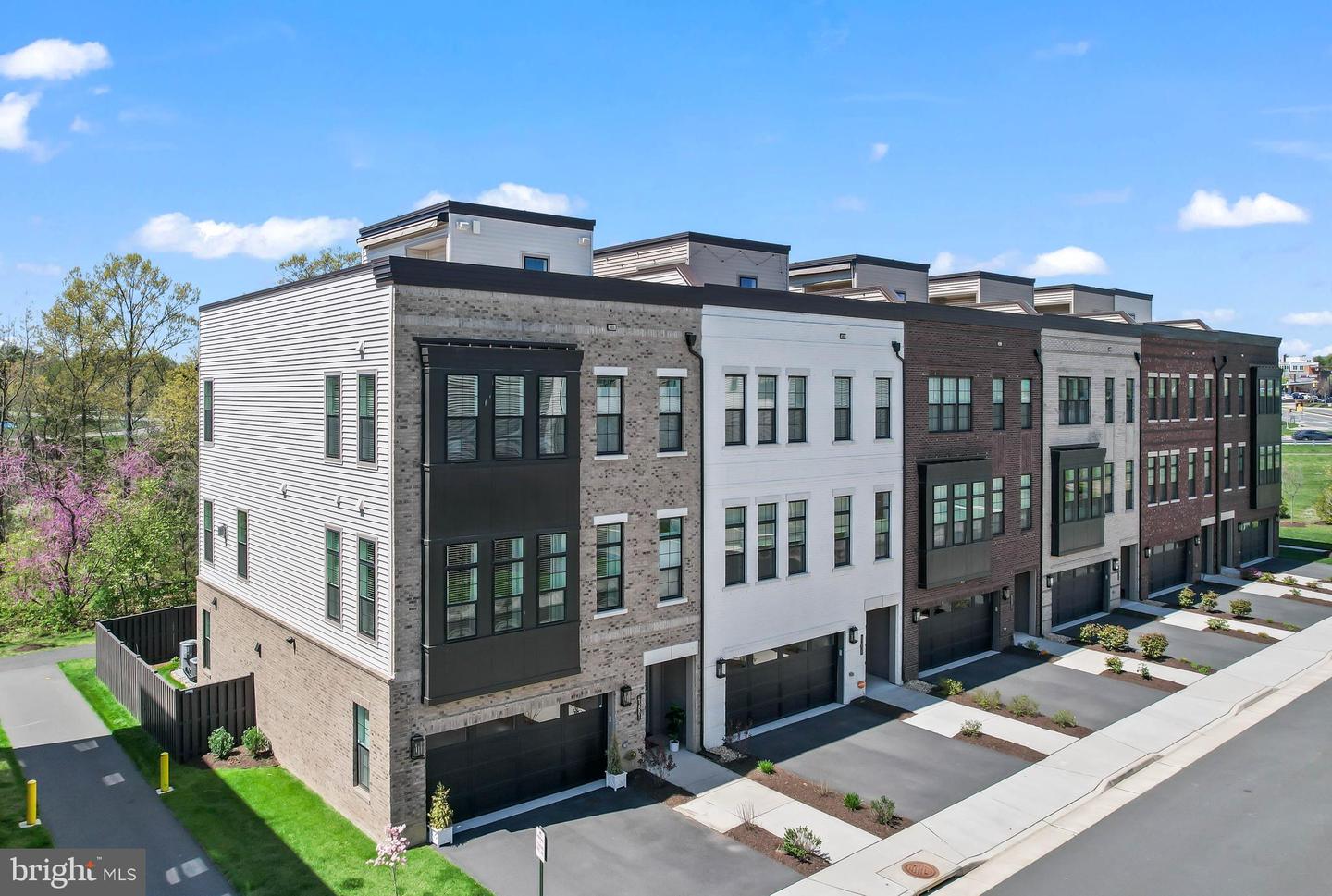 43881 HANES HALL TER, ASHBURN, Virginia 20147, 3 Bedrooms Bedrooms, ,3 BathroomsBathrooms,Residential,For sale,43881 HANES HALL TER,VALO2093854 MLS # VALO2093854