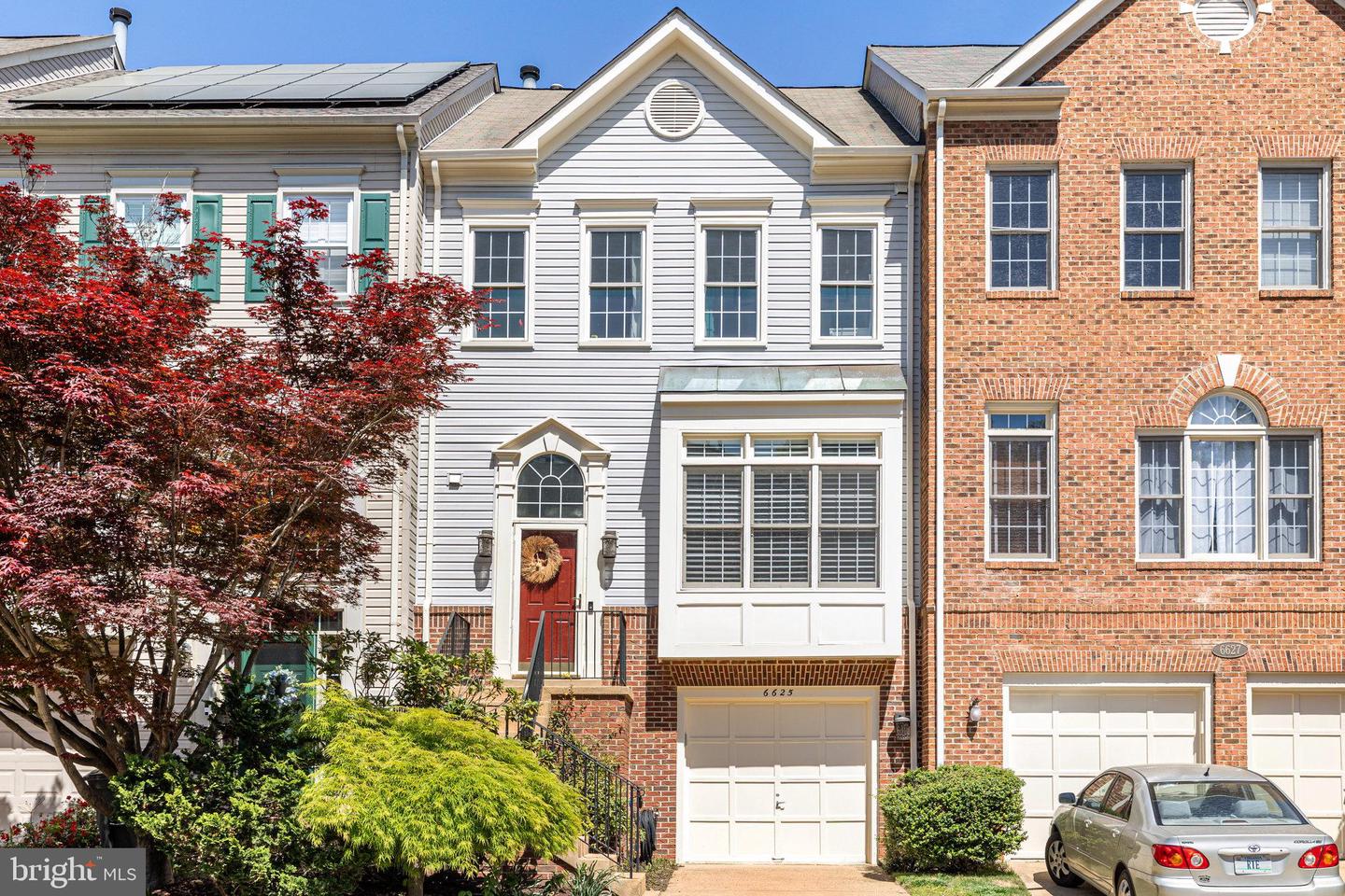 6625 FROST LAKE LN, ALEXANDRIA, Virginia 22315, 3 Bedrooms Bedrooms, ,3 BathroomsBathrooms,Residential,For sale,6625 FROST LAKE LN,VAFX2234272 MLS # VAFX2234272