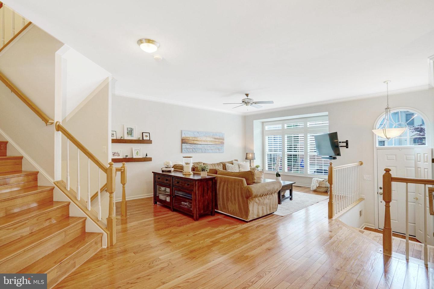 6625 FROST LAKE LN, ALEXANDRIA, Virginia 22315, 3 Bedrooms Bedrooms, ,3 BathroomsBathrooms,Residential,For sale,6625 FROST LAKE LN,VAFX2234272 MLS # VAFX2234272