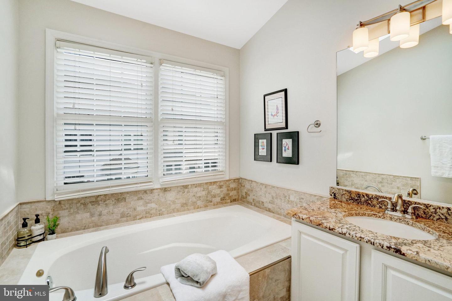 6625 FROST LAKE LN, ALEXANDRIA, Virginia 22315, 3 Bedrooms Bedrooms, ,3 BathroomsBathrooms,Residential,For sale,6625 FROST LAKE LN,VAFX2234272 MLS # VAFX2234272