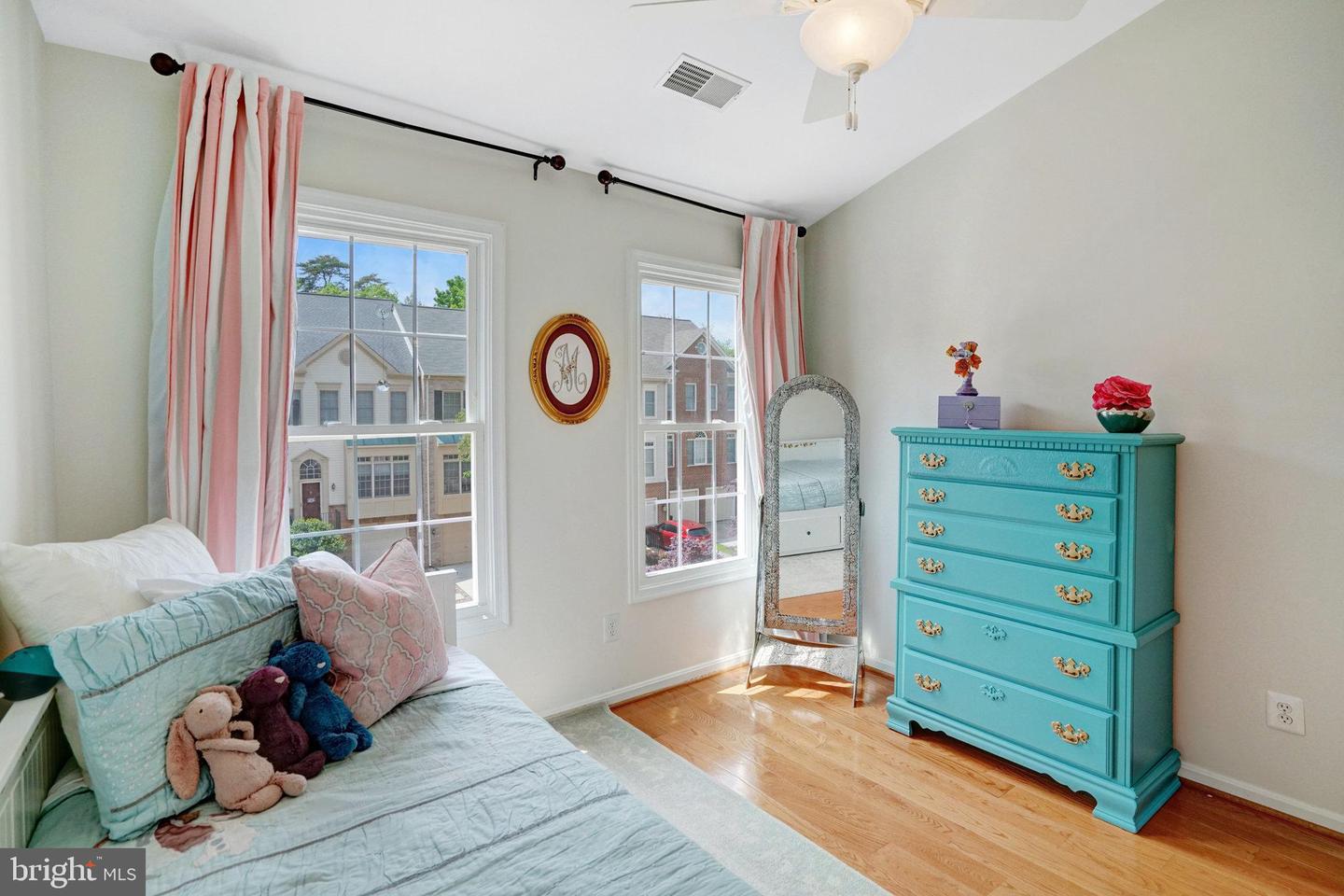 6625 FROST LAKE LN, ALEXANDRIA, Virginia 22315, 3 Bedrooms Bedrooms, ,3 BathroomsBathrooms,Residential,For sale,6625 FROST LAKE LN,VAFX2234272 MLS # VAFX2234272