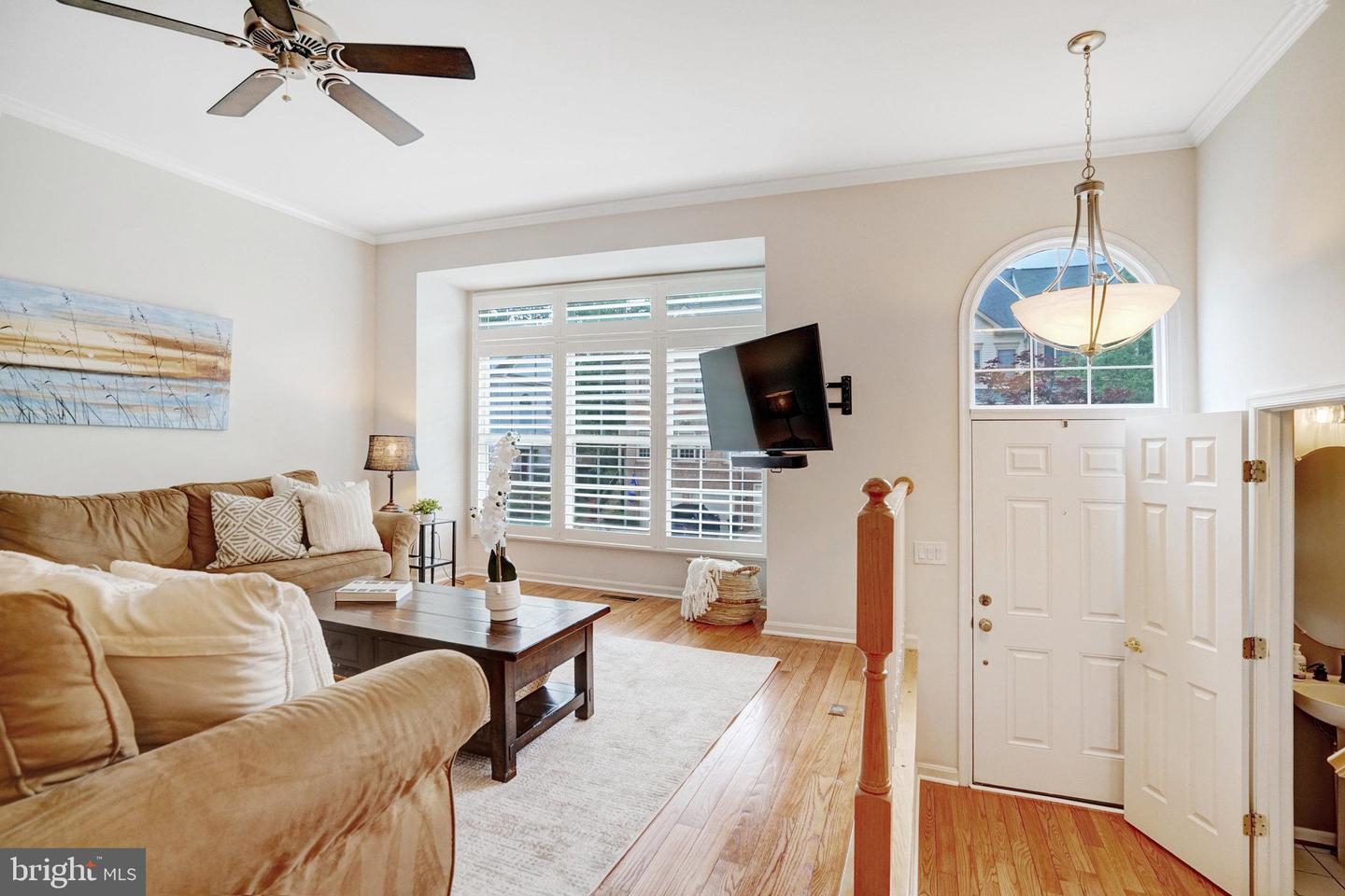 6625 FROST LAKE LN, ALEXANDRIA, Virginia 22315, 3 Bedrooms Bedrooms, ,3 BathroomsBathrooms,Residential,For sale,6625 FROST LAKE LN,VAFX2234272 MLS # VAFX2234272