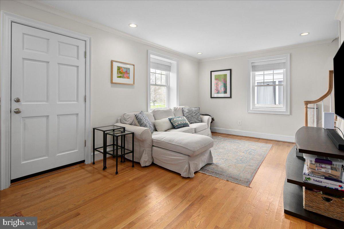 6429 14TH ST, ALEXANDRIA, Virginia 22307, 4 Bedrooms Bedrooms, ,2 BathroomsBathrooms,Residential,For sale,6429 14TH ST,VAFX2233976 MLS # VAFX2233976