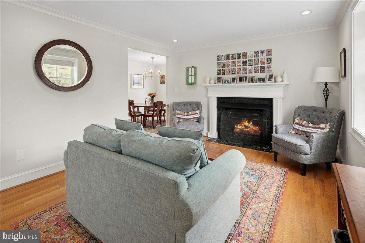 6429 14TH ST, ALEXANDRIA, Virginia 22307, 4 Bedrooms Bedrooms, ,2 BathroomsBathrooms,Residential,For sale,6429 14TH ST,VAFX2233976 MLS # VAFX2233976