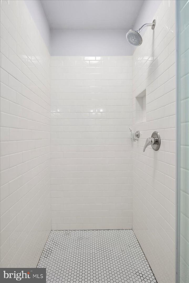 6429 14TH ST, ALEXANDRIA, Virginia 22307, 4 Bedrooms Bedrooms, ,2 BathroomsBathrooms,Residential,For sale,6429 14TH ST,VAFX2233976 MLS # VAFX2233976