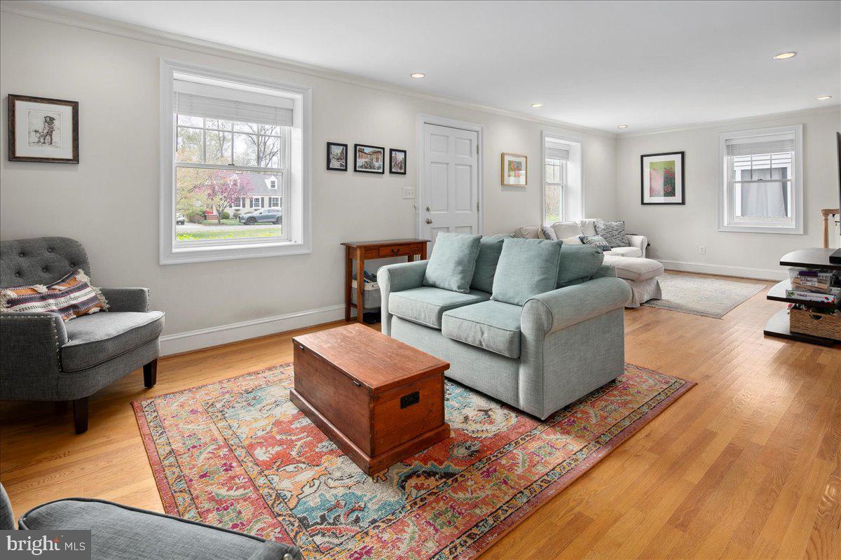 6429 14TH ST, ALEXANDRIA, Virginia 22307, 4 Bedrooms Bedrooms, ,2 BathroomsBathrooms,Residential,For sale,6429 14TH ST,VAFX2233976 MLS # VAFX2233976