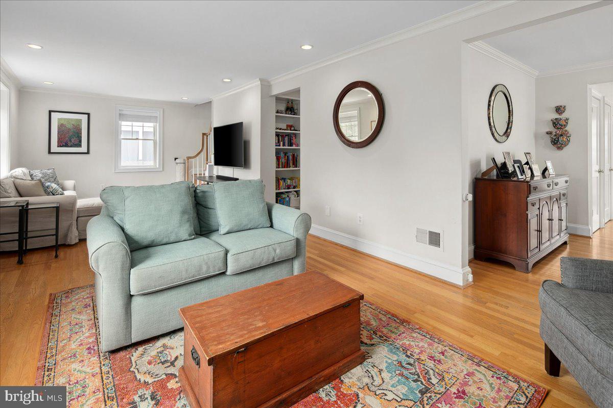 6429 14TH ST, ALEXANDRIA, Virginia 22307, 4 Bedrooms Bedrooms, ,2 BathroomsBathrooms,Residential,For sale,6429 14TH ST,VAFX2233976 MLS # VAFX2233976