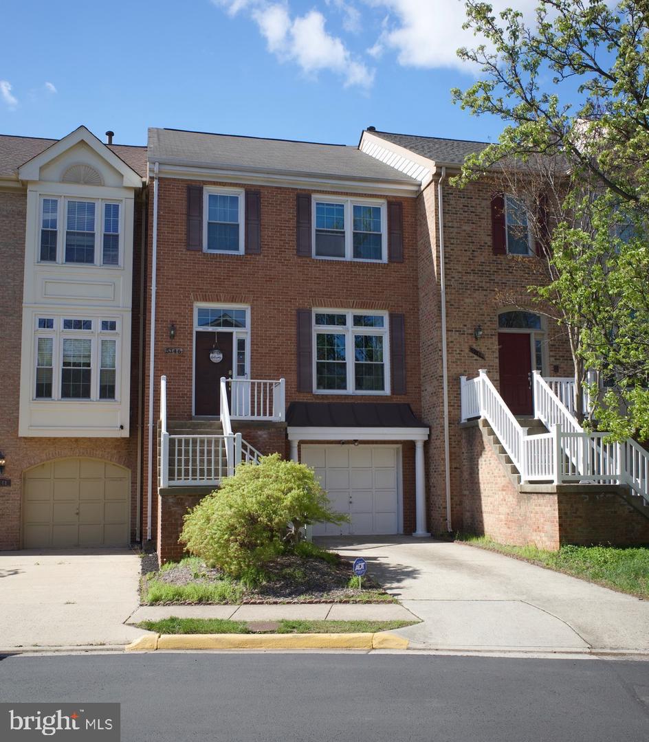 5146 WOODFORD DR, CENTREVILLE, Virginia 20120, 3 Bedrooms Bedrooms, ,2 BathroomsBathrooms,Residential,For sale,5146 WOODFORD DR,VAFX2234118 MLS # VAFX2234118