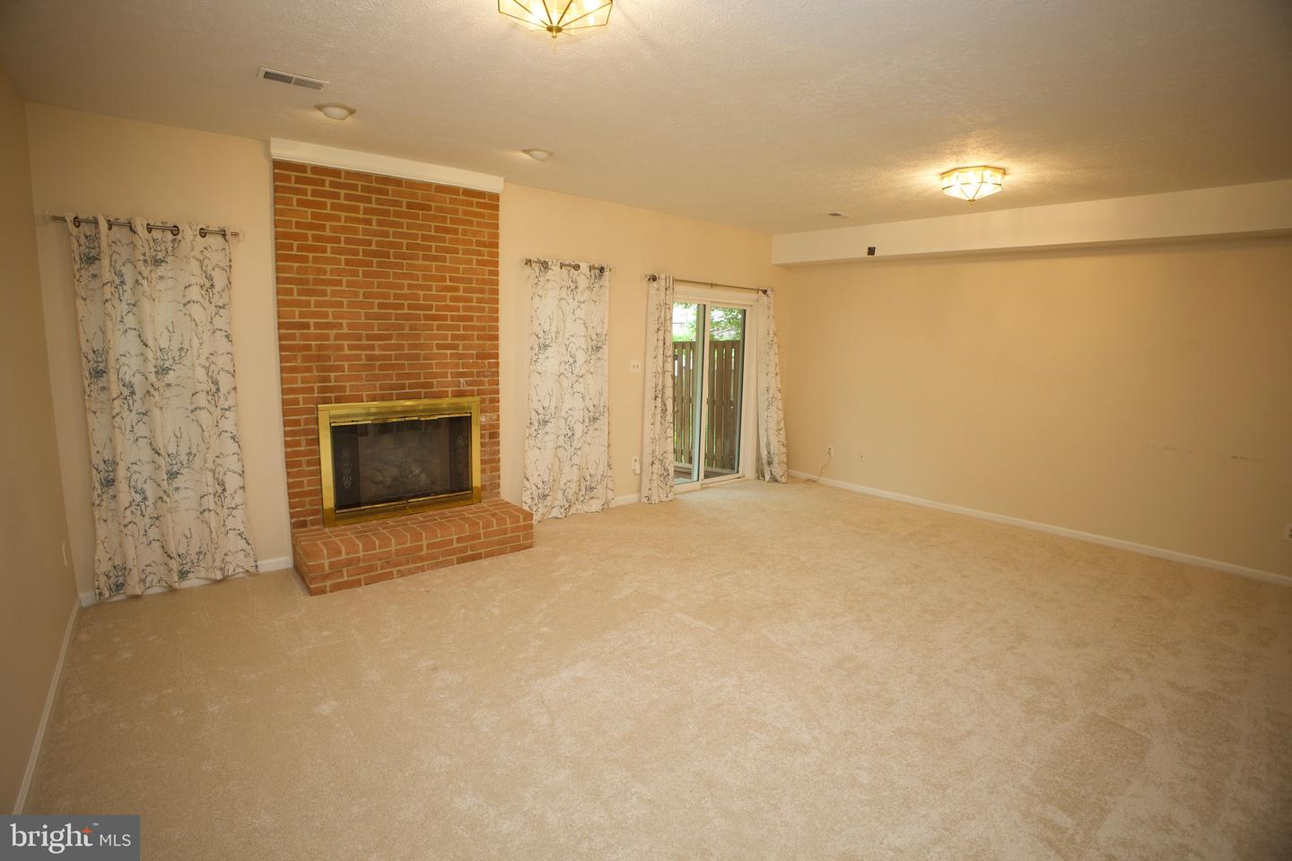 5146 WOODFORD DR, CENTREVILLE, Virginia 20120, 3 Bedrooms Bedrooms, ,2 BathroomsBathrooms,Residential,For sale,5146 WOODFORD DR,VAFX2234118 MLS # VAFX2234118