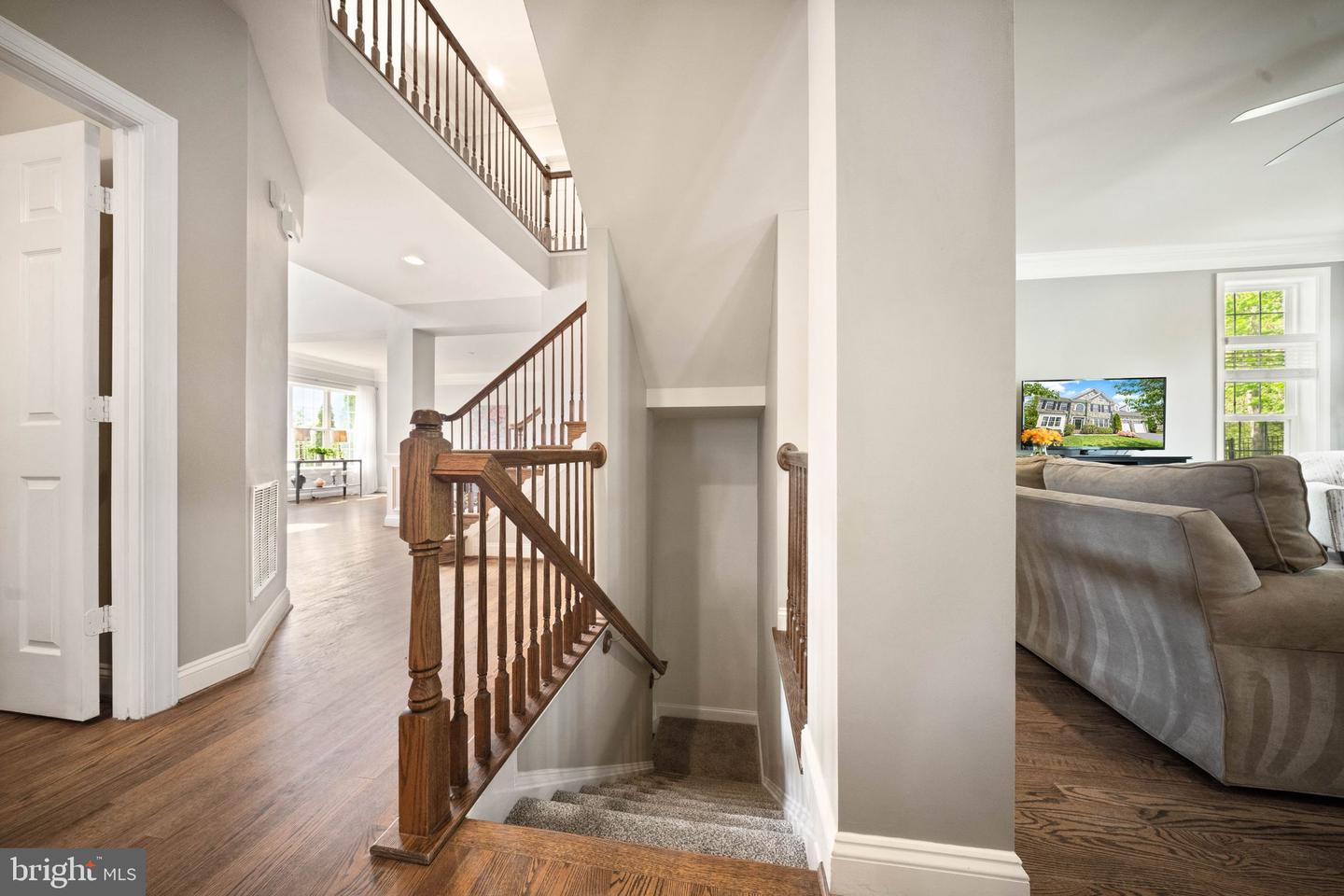 21156 WALKLEY HILL PL, ASHBURN, Virginia 20148, 5 Bedrooms Bedrooms, ,4 BathroomsBathrooms,Residential,For sale,21156 WALKLEY HILL PL,VALO2093918 MLS # VALO2093918