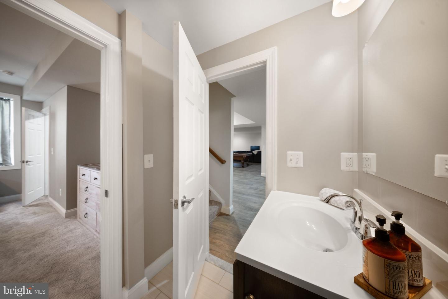 21156 WALKLEY HILL PL, ASHBURN, Virginia 20148, 5 Bedrooms Bedrooms, ,4 BathroomsBathrooms,Residential,For sale,21156 WALKLEY HILL PL,VALO2093918 MLS # VALO2093918