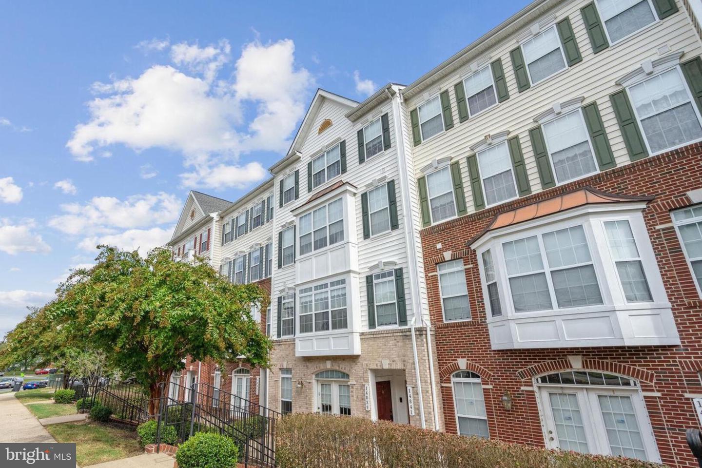 14841 CLOVERDALE RD, WOODBRIDGE, Virginia 22193, 3 Bedrooms Bedrooms, ,2 BathroomsBathrooms,Residential,For sale,14841 CLOVERDALE RD,VAPW2092050 MLS # VAPW2092050