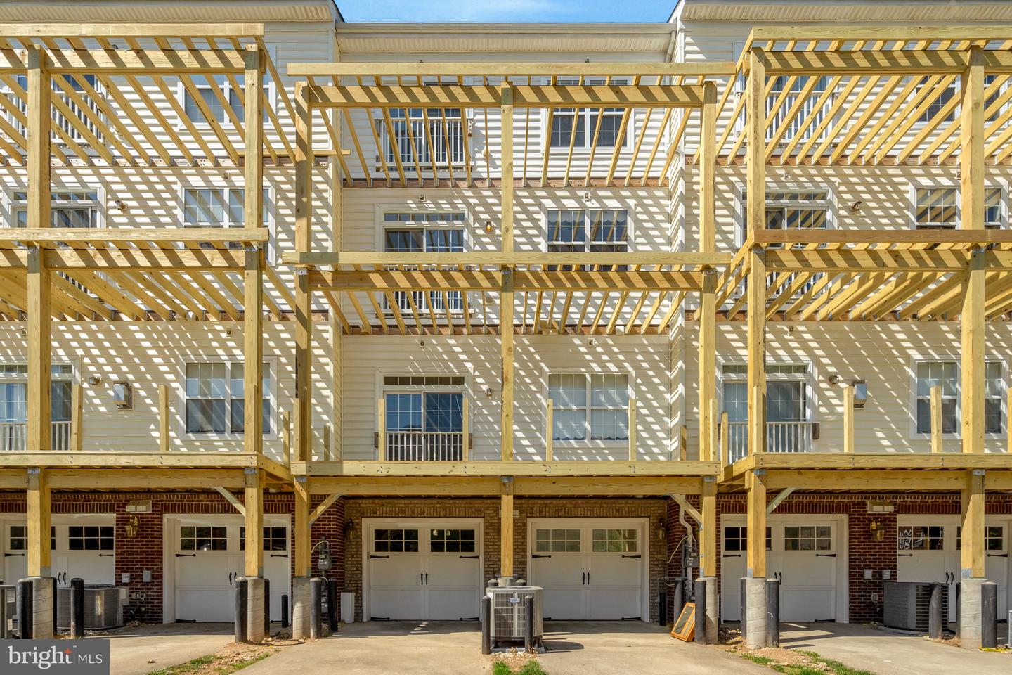 14841 CLOVERDALE RD, WOODBRIDGE, Virginia 22193, 3 Bedrooms Bedrooms, ,2 BathroomsBathrooms,Residential,For sale,14841 CLOVERDALE RD,VAPW2092050 MLS # VAPW2092050