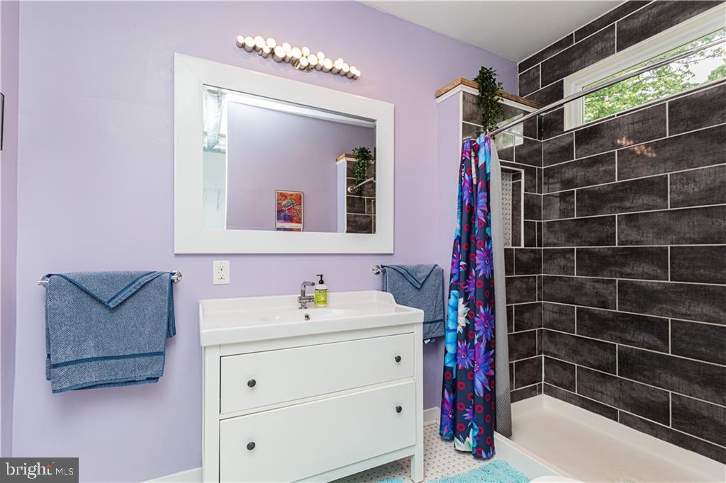 2505 BURNLEY AVE, HENRICO, Virginia 23228, 3 Bedrooms Bedrooms, ,3 BathroomsBathrooms,Residential,For sale,2505 BURNLEY AVE,VAHN2000870 MLS # VAHN2000870
