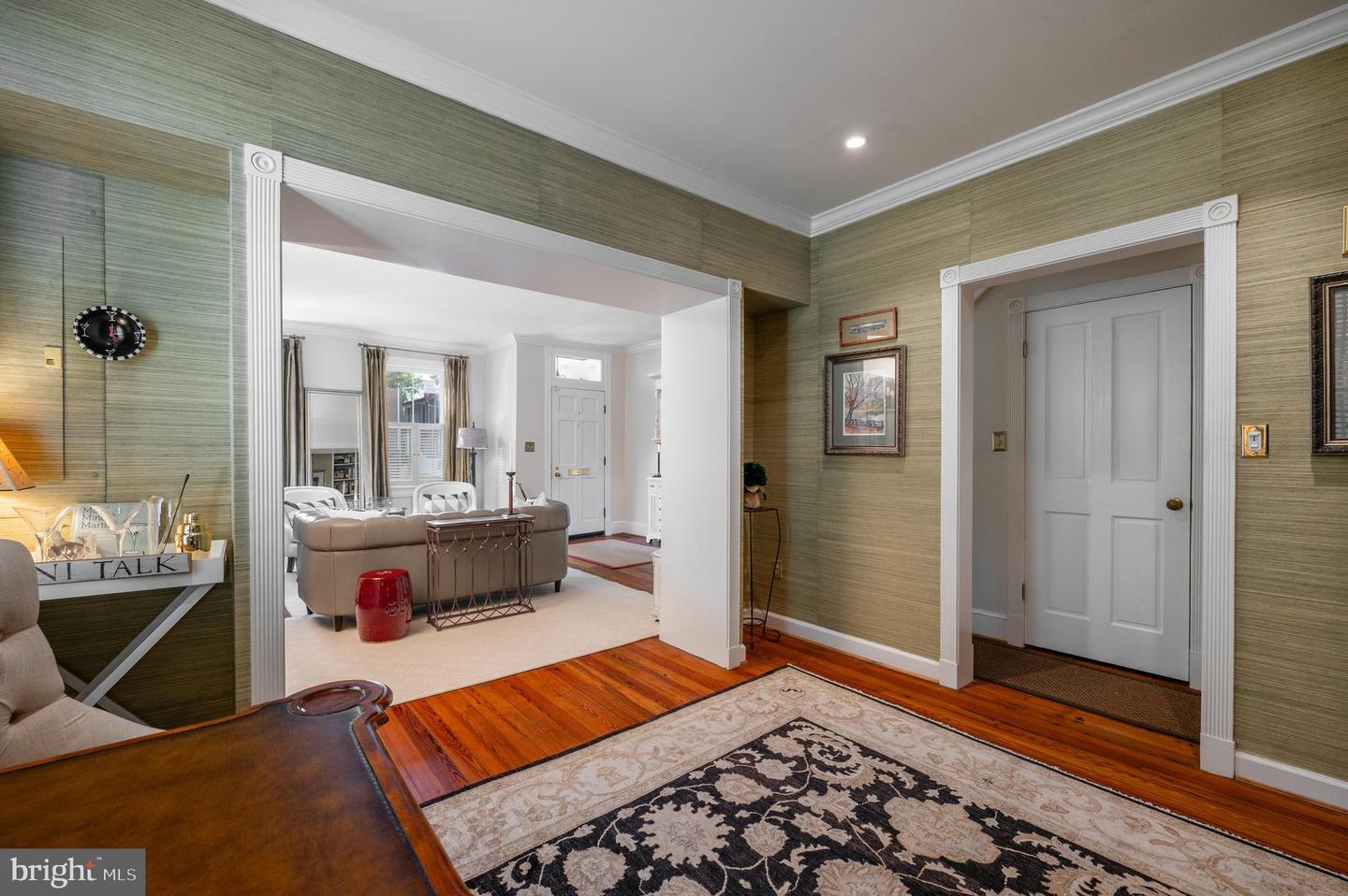 614 S FAIRFAX ST, ALEXANDRIA, Virginia 22314, 4 Bedrooms Bedrooms, ,2 BathroomsBathrooms,Residential,For sale,614 S FAIRFAX ST,VAAX2044154 MLS # VAAX2044154