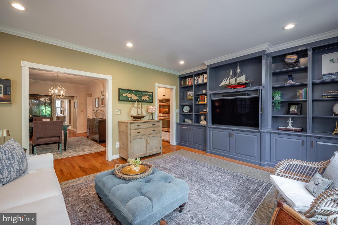 614 S FAIRFAX ST, ALEXANDRIA, Virginia 22314, 4 Bedrooms Bedrooms, ,2 BathroomsBathrooms,Residential,For sale,614 S FAIRFAX ST,VAAX2044154 MLS # VAAX2044154