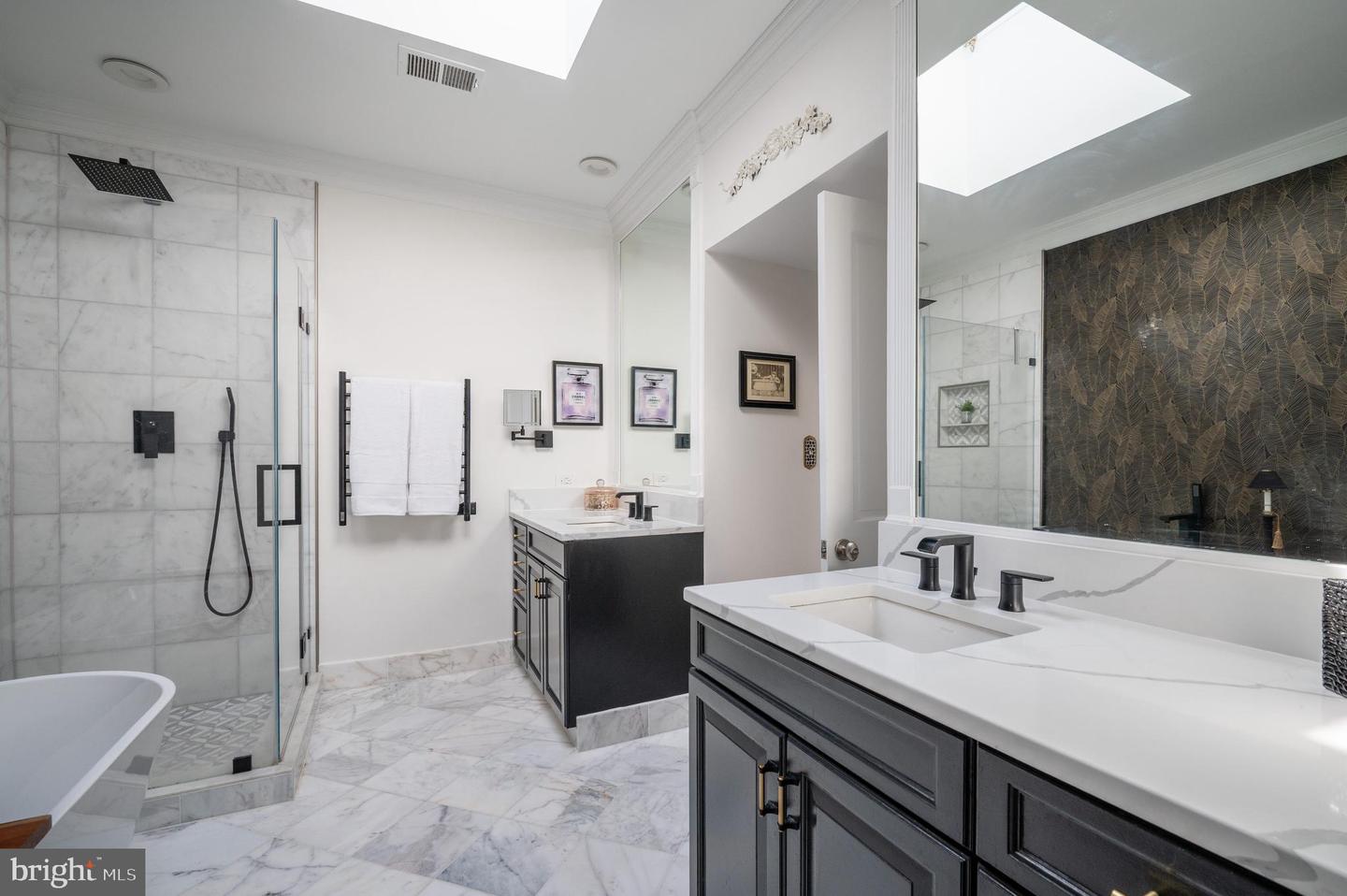 614 S FAIRFAX ST, ALEXANDRIA, Virginia 22314, 4 Bedrooms Bedrooms, ,2 BathroomsBathrooms,Residential,For sale,614 S FAIRFAX ST,VAAX2044154 MLS # VAAX2044154